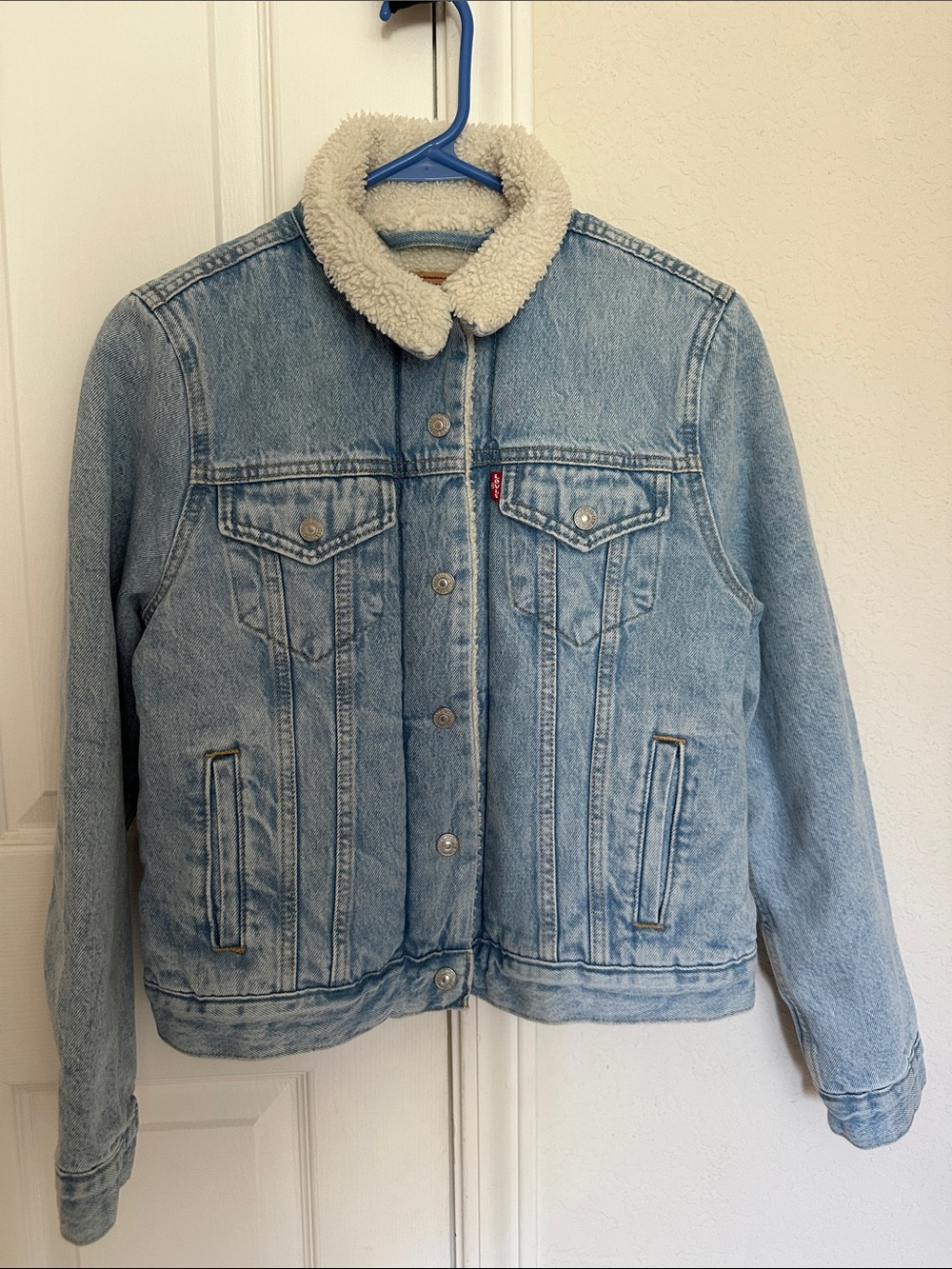 Levi's Light Blue Denim Jacket with Cream Sherpa Collar